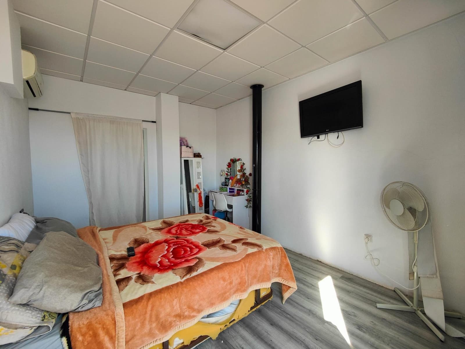 4 soveværelse Semi-Rækkehus til salg i San Miguel de Salinas med swimmingpool - € 189.900 (Ref: 9778316)