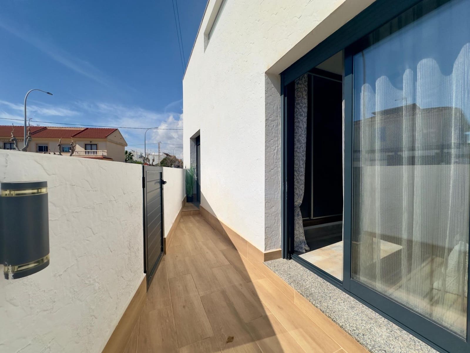 4 bedroom Villa for sale in Torre de la Horadada with pool - € 595,000 (Ref: 9778319)