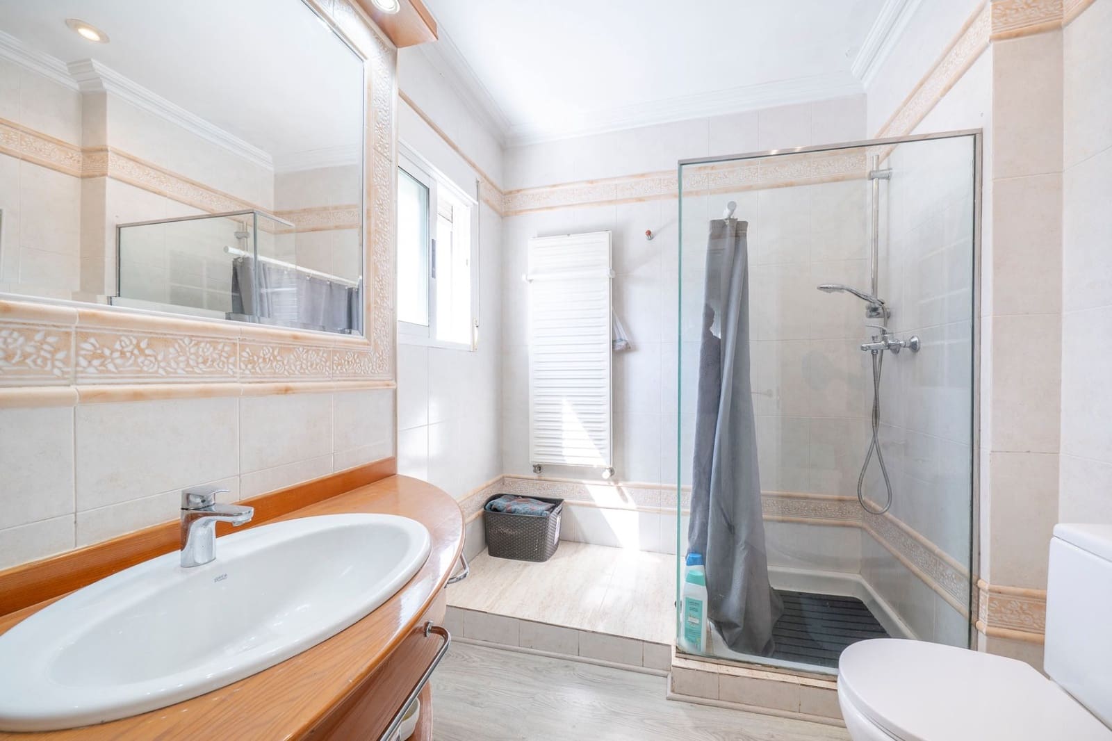 4 makuuhuone Rivitalo myytävänä paikassa Guardamar del Segura - 395 000 € (Ref: 9778325)