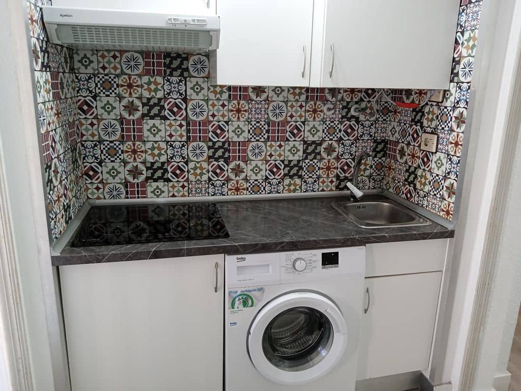 Lejlighed til salg i Torrevieja med swimmingpool - € 99.500 (Ref: 9778328)