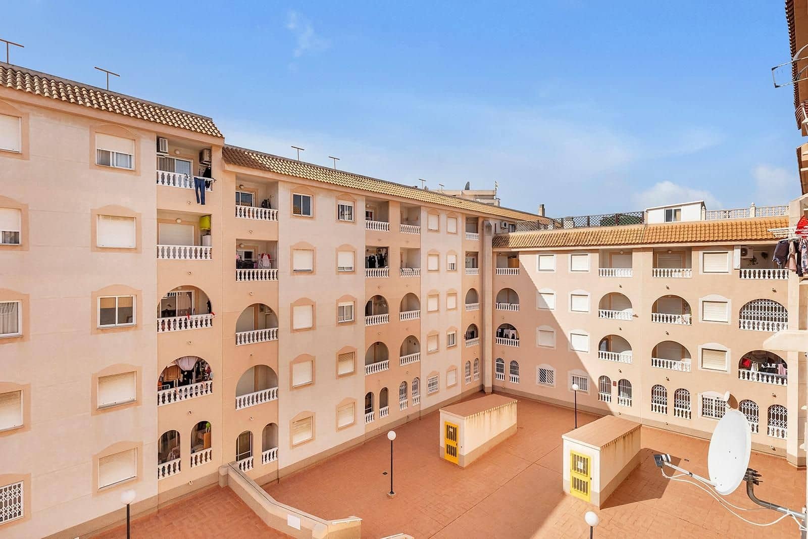 2 quarto Apartamento para venda em Torrevieja com piscina - 138 900 € (Ref: 9778334)