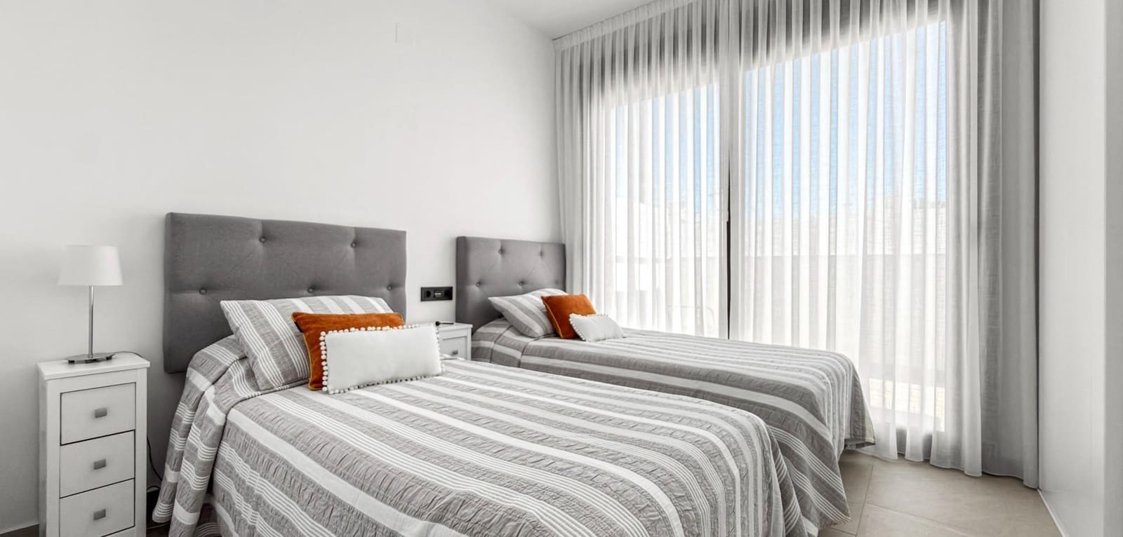 2 makuuhuone Huoneisto myytävänä paikassa Los Balcones mukana 
autotalli - 312 500 € (Ref: 9786742)