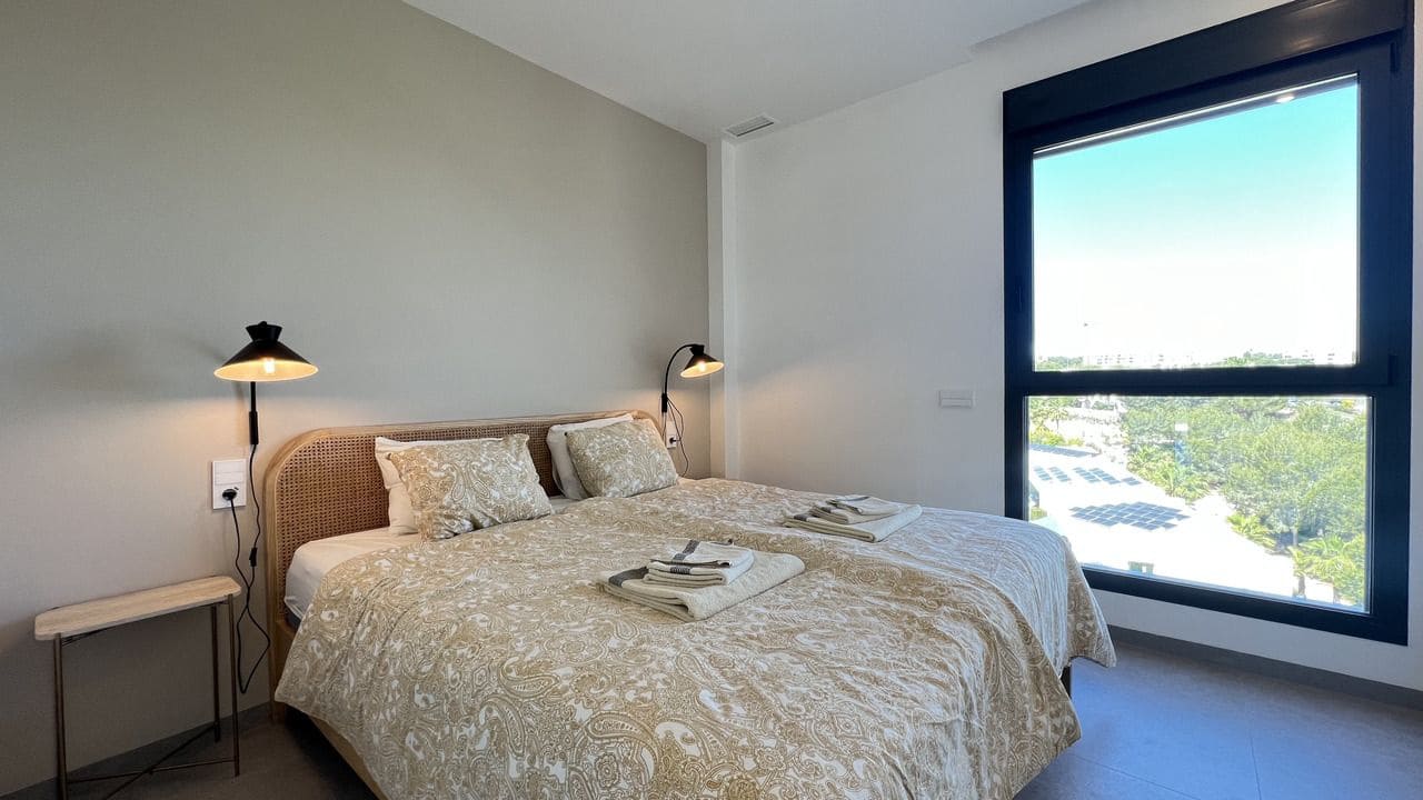 2 soverom Leilighet til salgs i Las Colinas Golf med garasje - € 379 900 (Ref: 9786747)