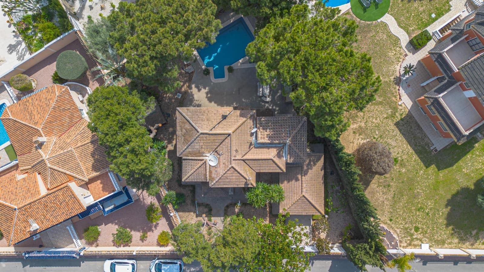 5 camera da letto Villa in vendita in Pueblo Bravo con piscina - 599.000 € (Rif: 9786757)