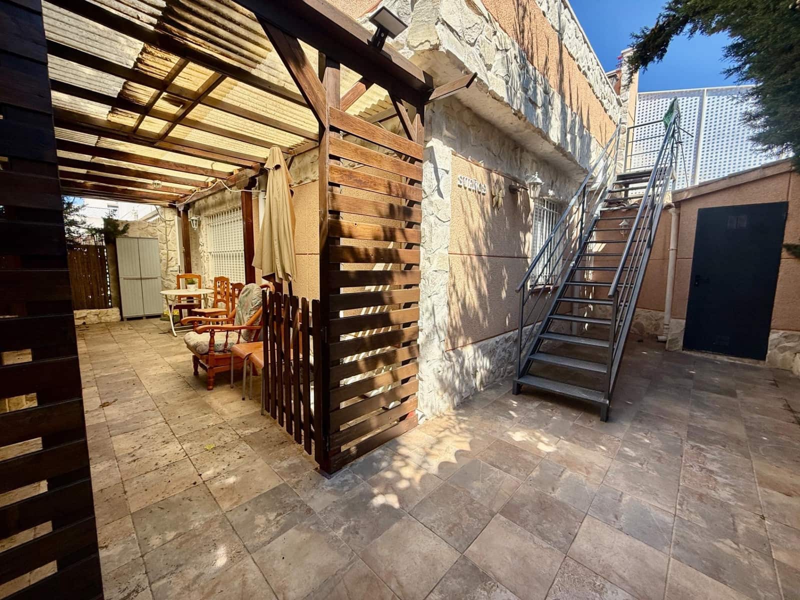 3 sovrum Hus till salu i Torrevieja med pool - 230 000 € (Ref: 9788739)