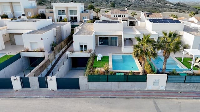 Chalet de 4 habitaciones en Algorfa en venta con piscina garaje - 780.000 € (Ref: 9797270)