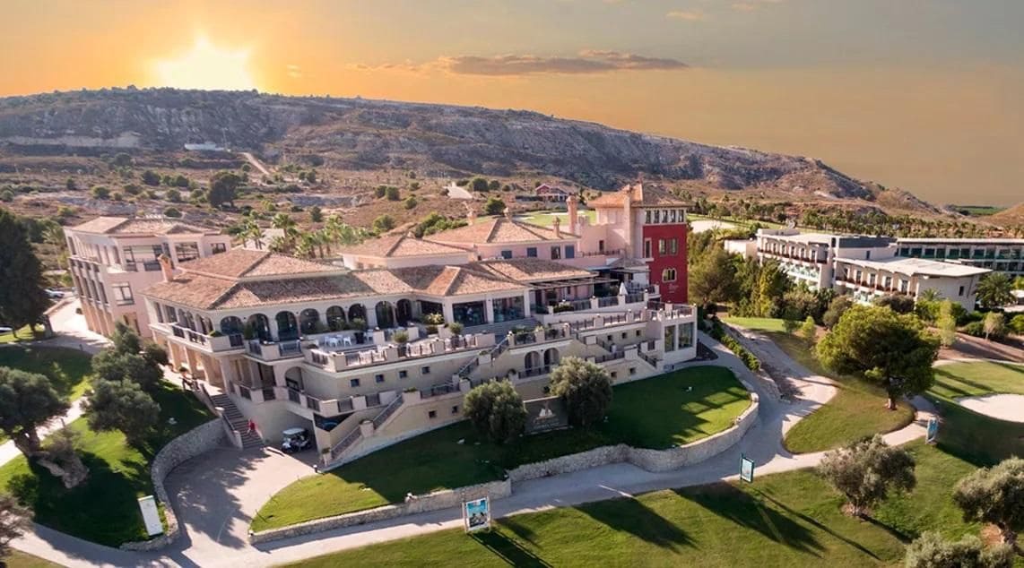 Chalet de 4 habitaciones en Algorfa en venta con piscina garaje - 780.000 € (Ref: 9797270)