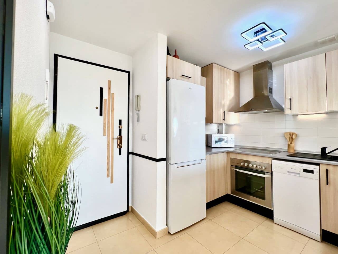 2 sypialnia Apartament na sprzedaż w Roldan - 149 950 € (Ref: 9797281)