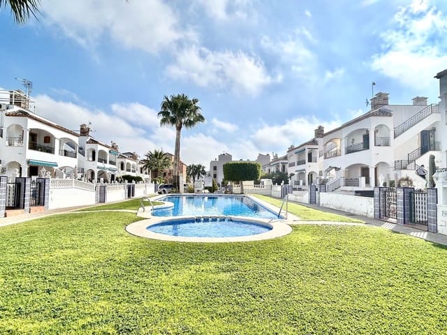 2 Zimmer Apartment zu verkaufen in Villamartin, Orihuela mit Garage - 165.000 € (Ref: 9797283)