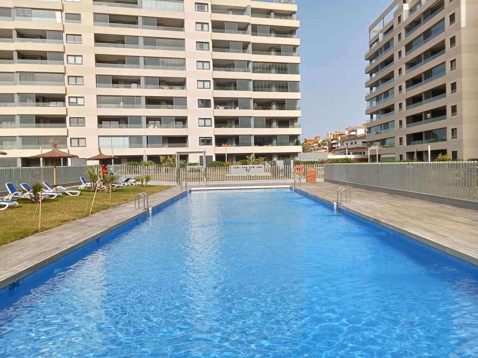 2 quarto Apartamento para venda em Punta Prima com piscina - 509 000 € (Ref: 9797294)