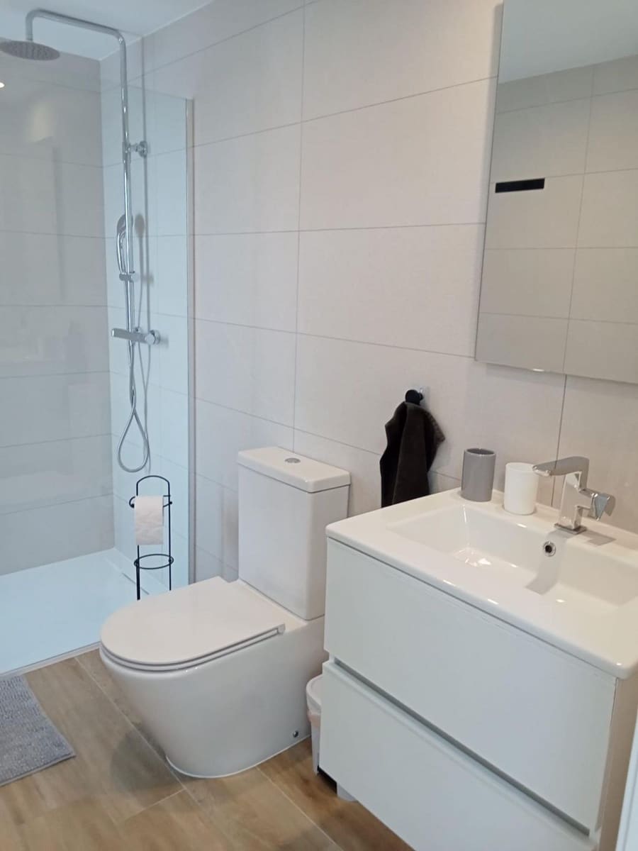 2 soverom Leilighet til salgs i Punta Prima med svømmebasseng - € 539 000 (Ref: 9797296)