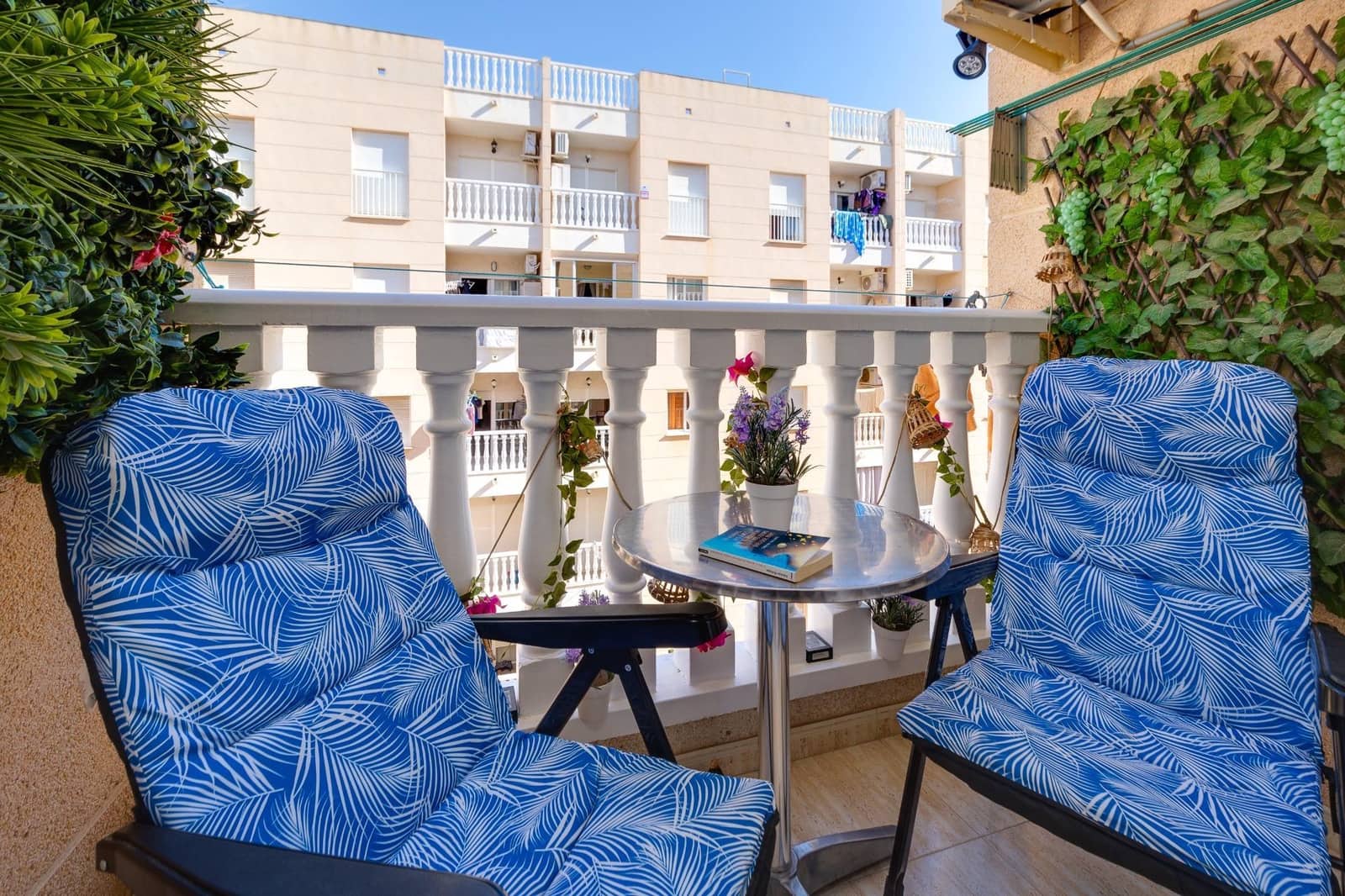 2 slaapkamer Appartement te koop in Torrevieja met zwembad - € 140.000 (Ref: 9797297)