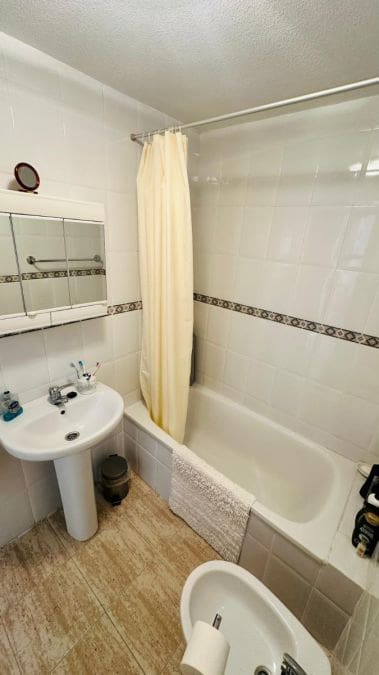 2 sypialnia Apartament na sprzedaż w Torrevieja - 129 000 € (Ref: 9799435)