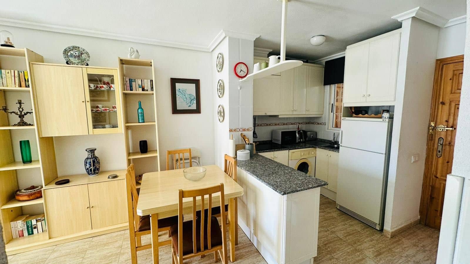 2 sypialnia Apartament na sprzedaż w Torrevieja - 129 000 € (Ref: 9799435)