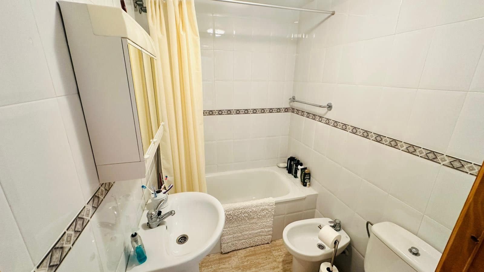 2 sypialnia Apartament na sprzedaż w Torrevieja - 129 000 € (Ref: 9799435)