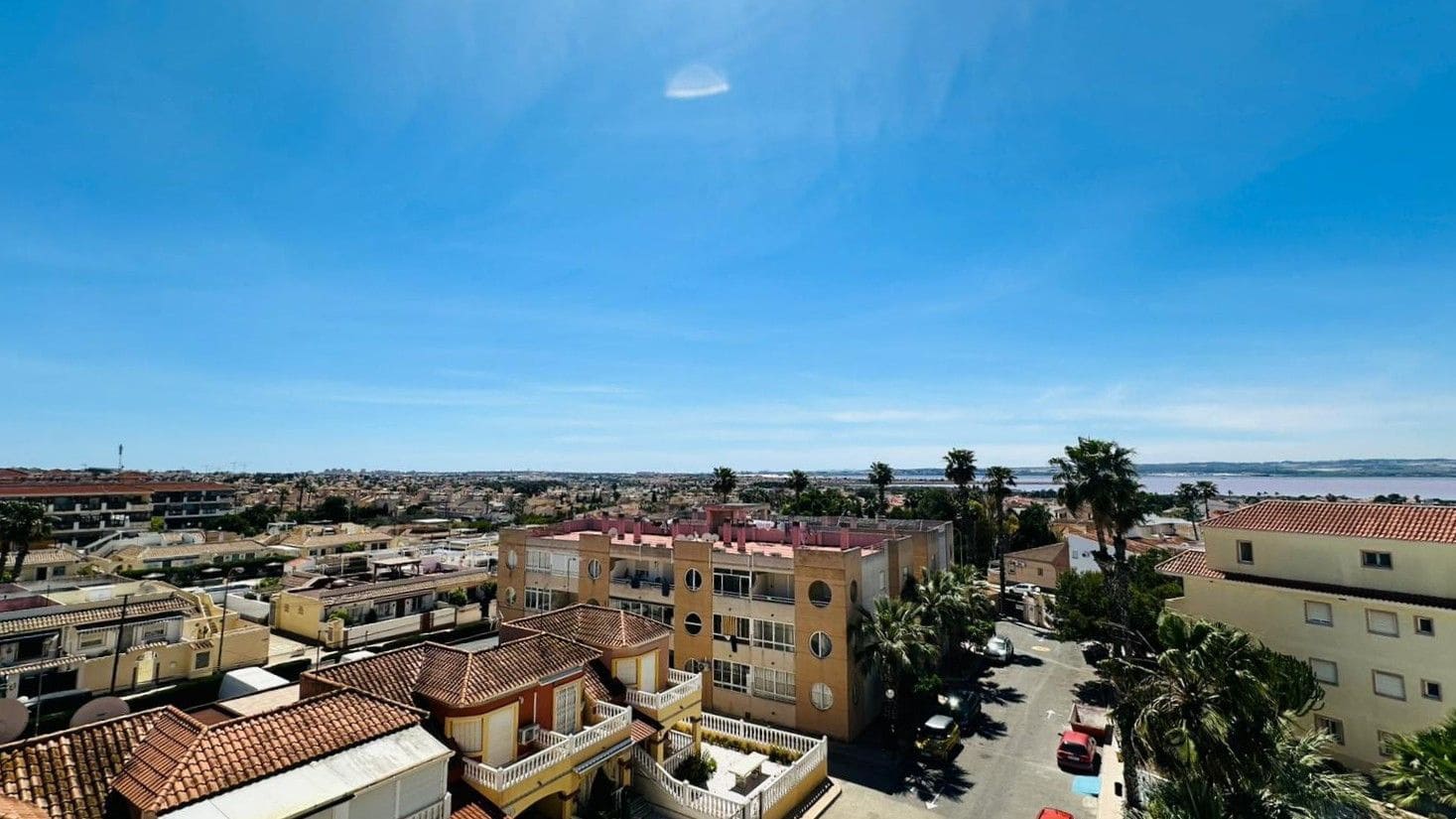 2 soveværelse Lejlighed til salg i Torrevieja - € 119.900 (Ref: 9799435)