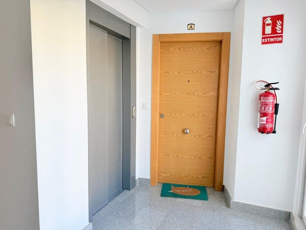 2 sovrum Lägenhet till salu i Sucina - 149 995 € (Ref: 9799443)