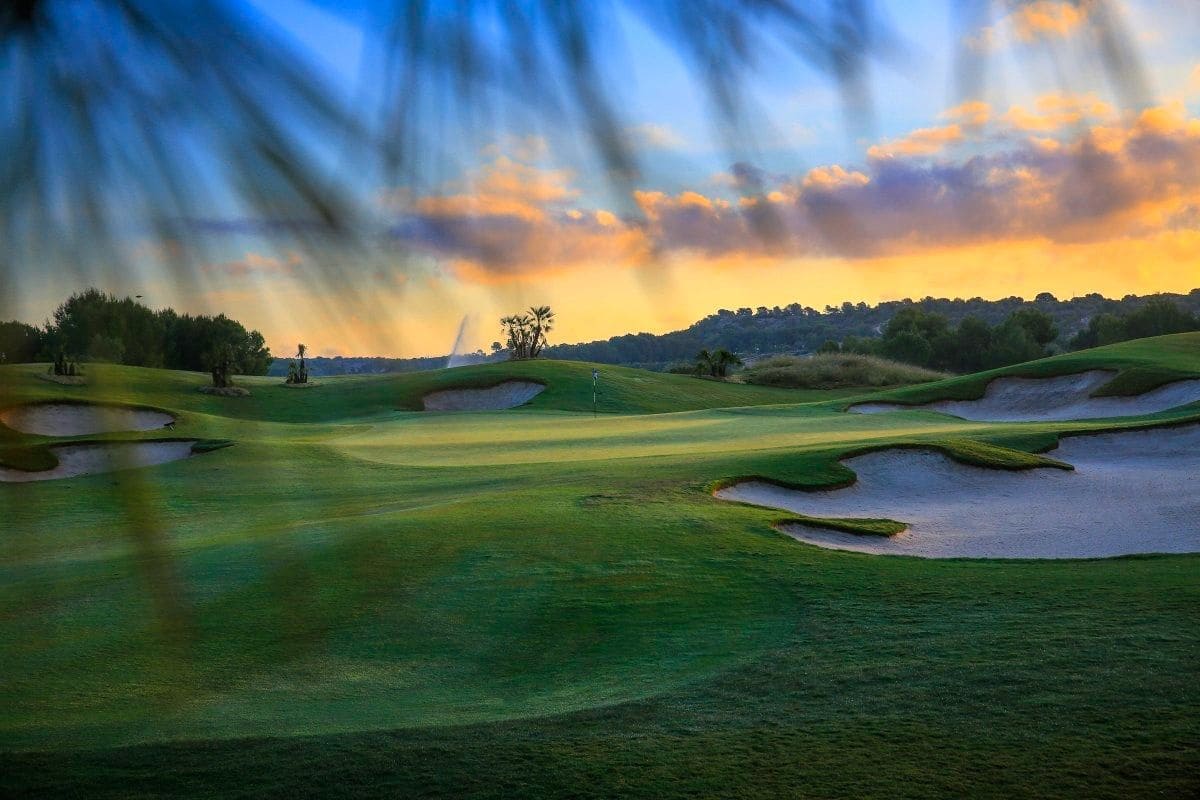 Chalet de 2 habitaciones en Orihuela Costa en venta - 235.000 € (Ref: 9799444)