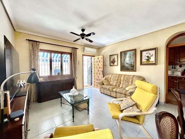 3 soveværelse Villa til salg i La Zenia, Orihuela med garage - € 630.000 (Ref: 9800655)