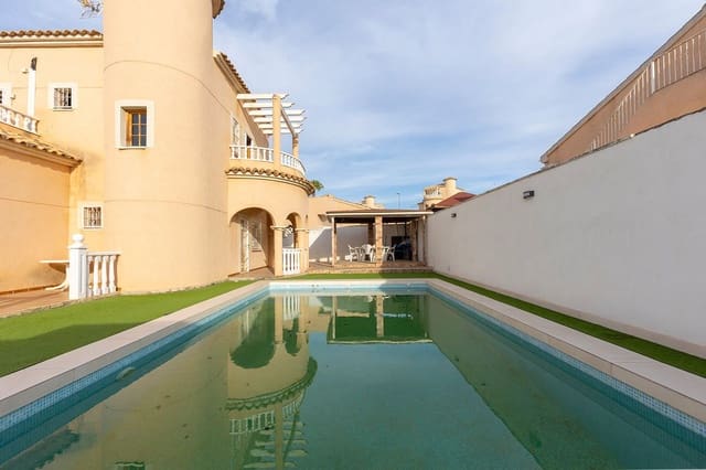 4 bedroom Villa for sale in Almoradí with pool - € 385,000 (Ref: 9804510)