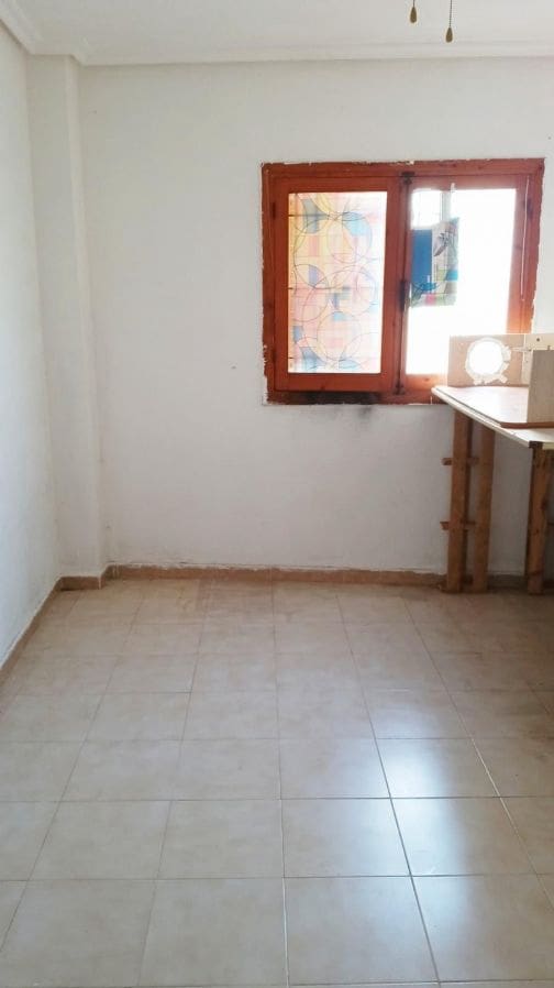2 Zimmer Apartment zu verkaufen in Torrevieja - 110.000 € (Ref: 9804513)
