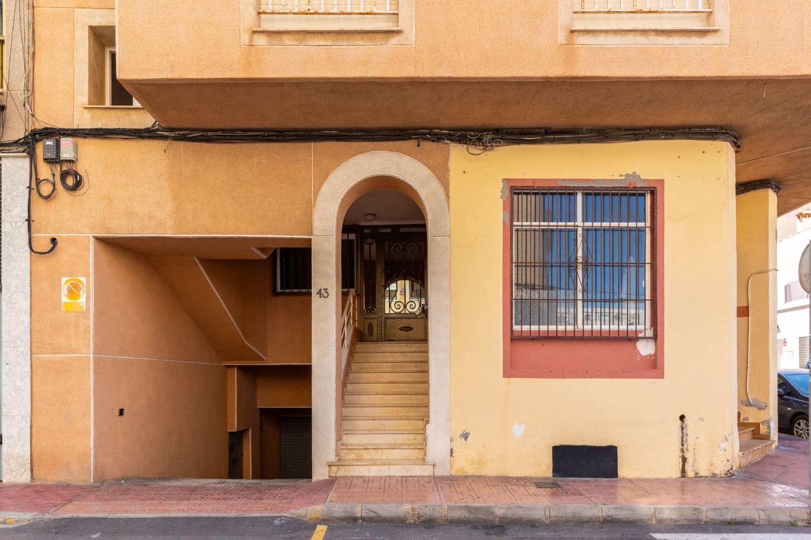 3 sovrum Takvåning till salu i Torrevieja med garage - 181 000 € (Ref: 9804515)