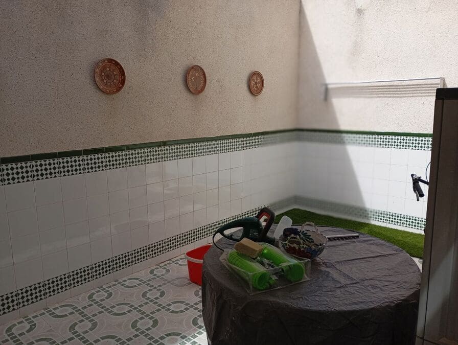 4 bedroom Townhouse for sale in Daya Vieja - € 155,000 (Ref: 9804518)