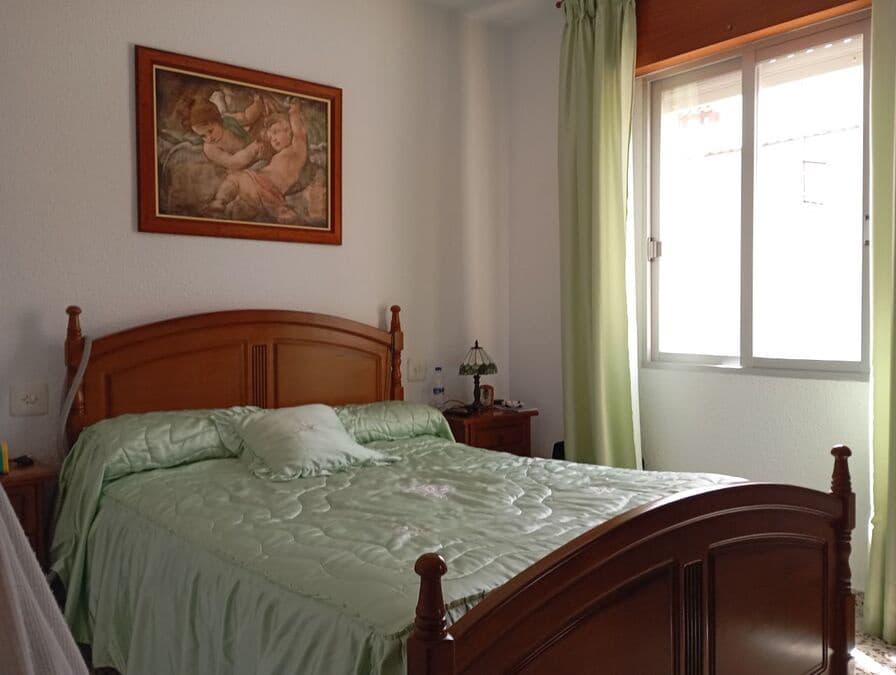 4 bedroom Townhouse for sale in Daya Vieja - € 155,000 (Ref: 9804518)