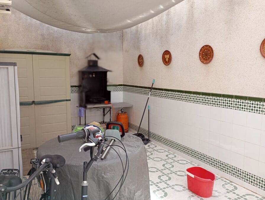 4 bedroom Townhouse for sale in Daya Vieja - € 155,000 (Ref: 9804518)