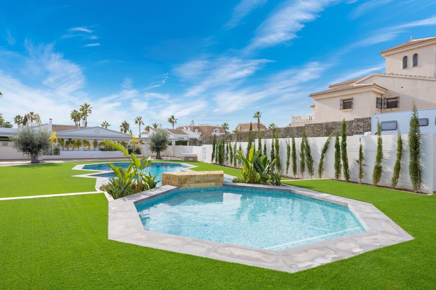 2 slaapkamer Appartement te koop in Ciudad Quesada met zwembad - € 359.000 (Ref: 9806612)