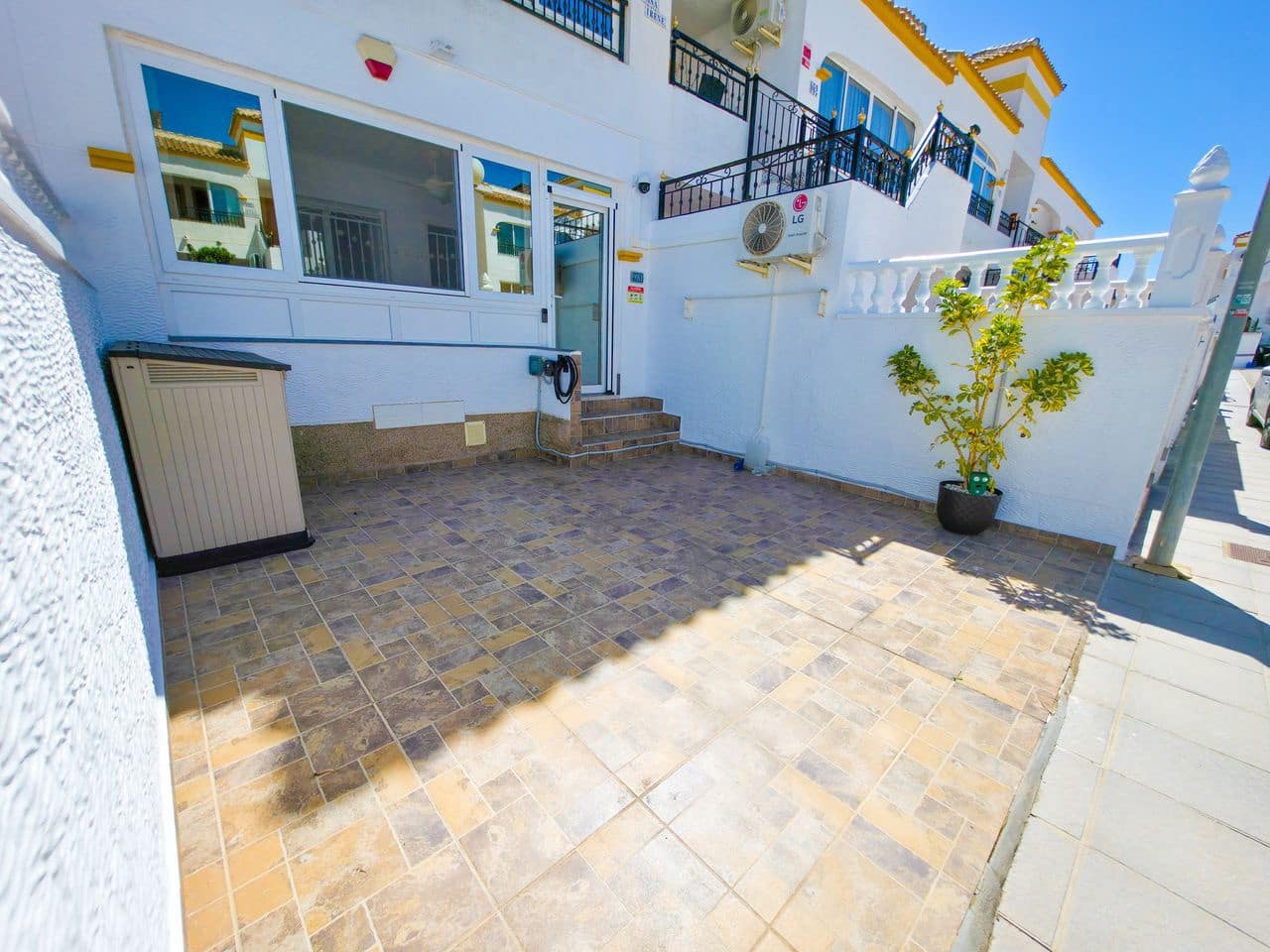 2 sovrum Lägenhet till salu i Jacarilla - 135 000 € (Ref: 9806618)