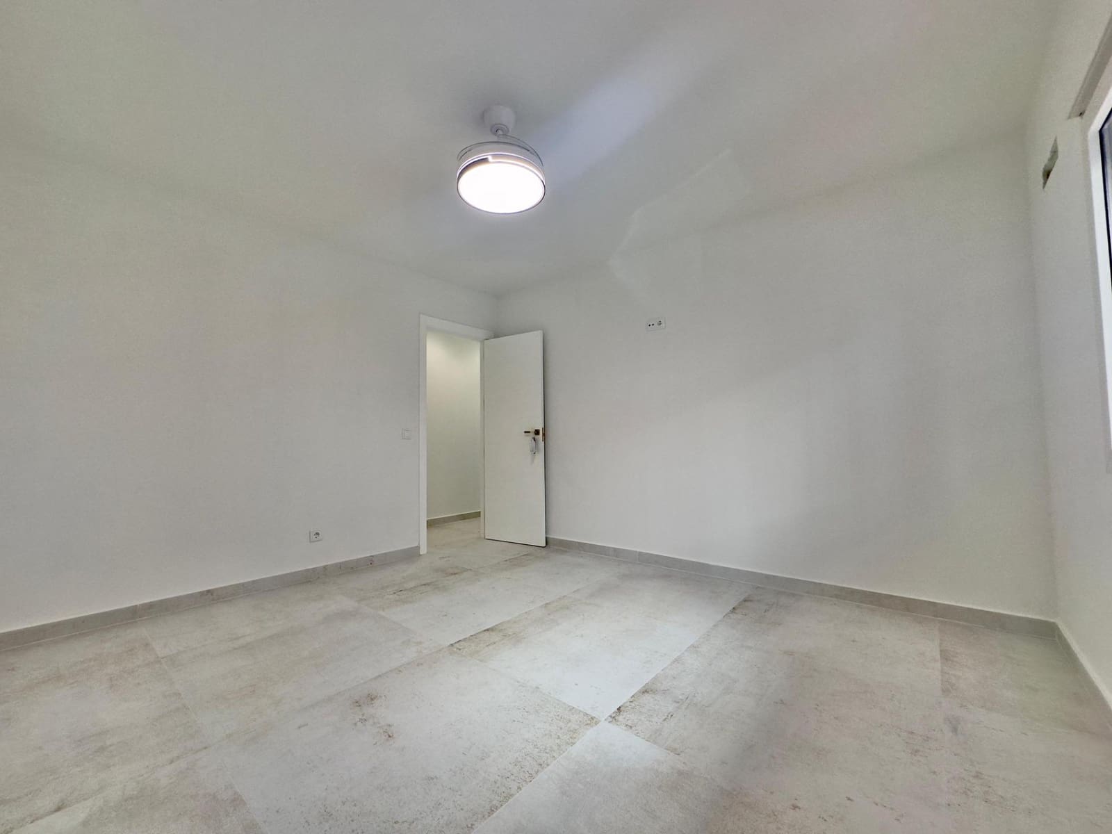 3 soveværelse Lejlighed til salg i Torrevieja - € 249.900 (Ref: 9808158)