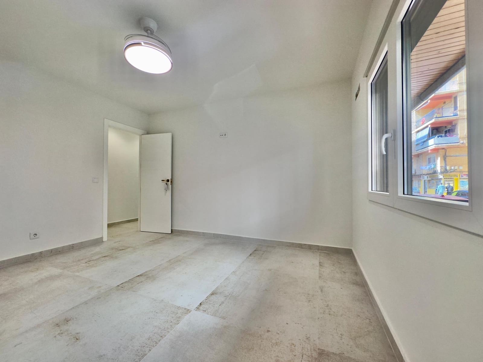 3 soveværelse Lejlighed til salg i Torrevieja - € 249.900 (Ref: 9808158)