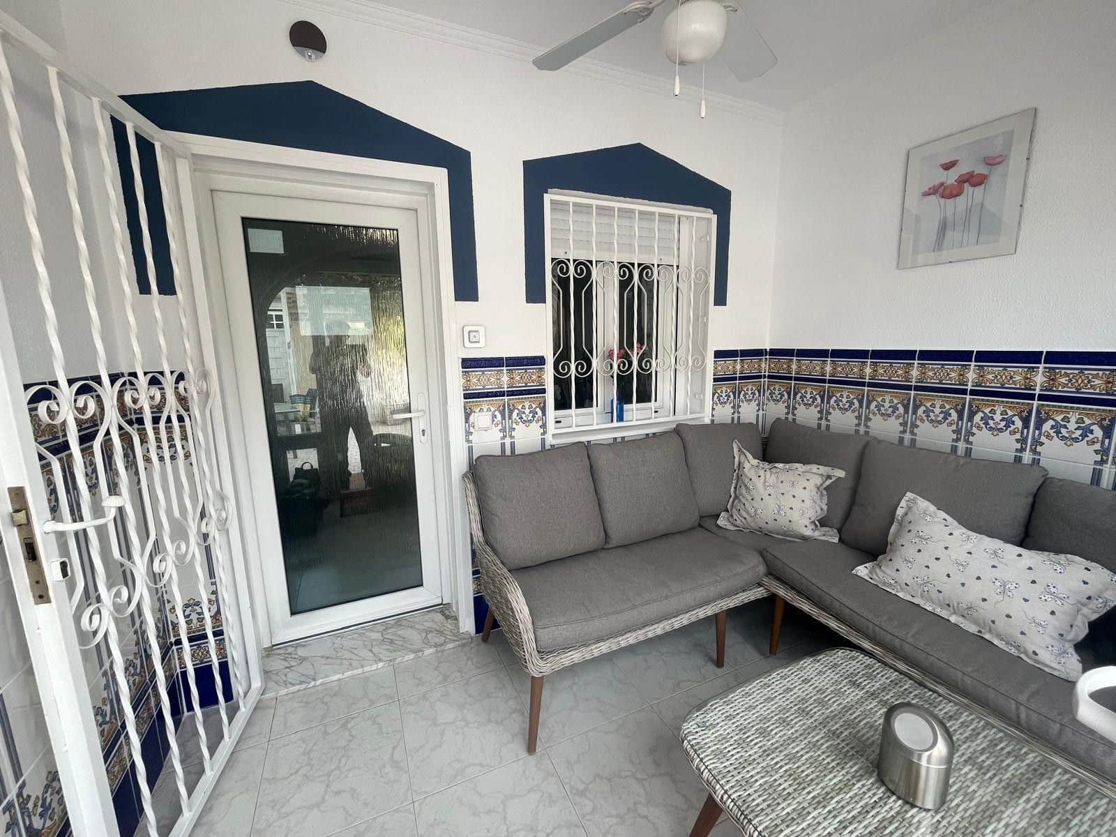Chalet de 2 habitaciones en Almoradí en venta - 198.000 € (Ref: 9808162)