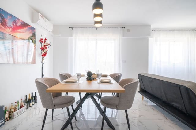 2 slaapkamer Flat te koop in Punta Prima, Torrevieja - € 245.000 (Ref: 9812389)