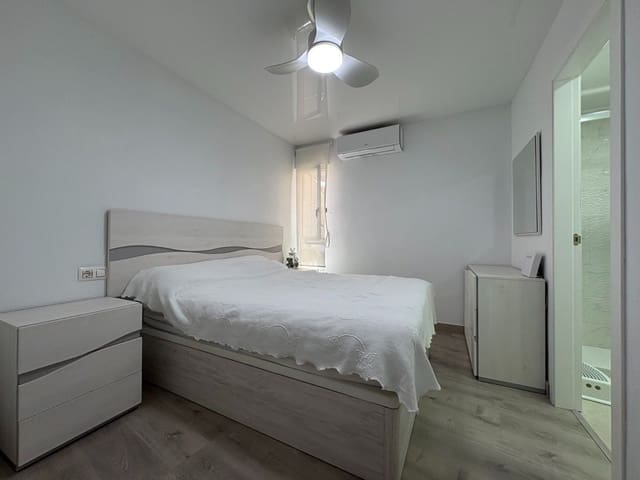 4 soveværelse Lejlighed til salg i Centro, Torrevieja - € 209.000 (Ref: 9812390)
