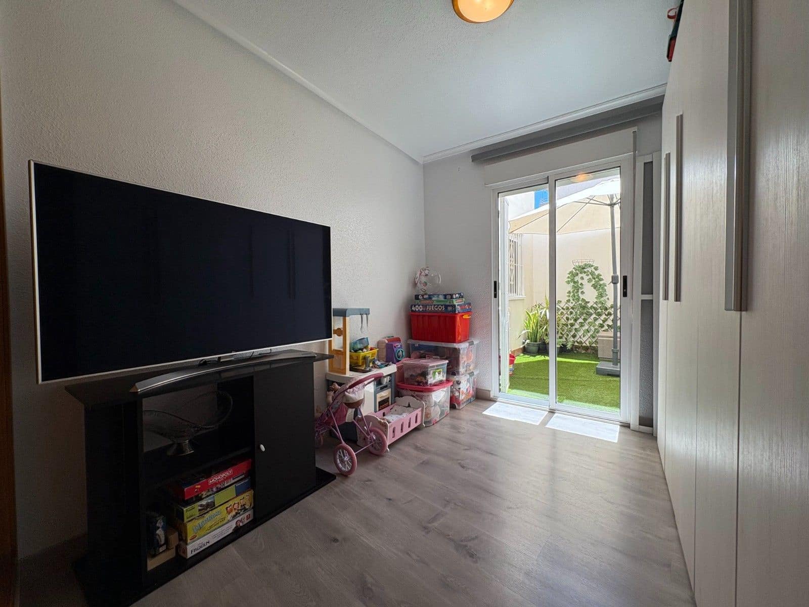 4 soveværelse Lejlighed til salg i Torrevieja - € 209.000 (Ref: 9812390)