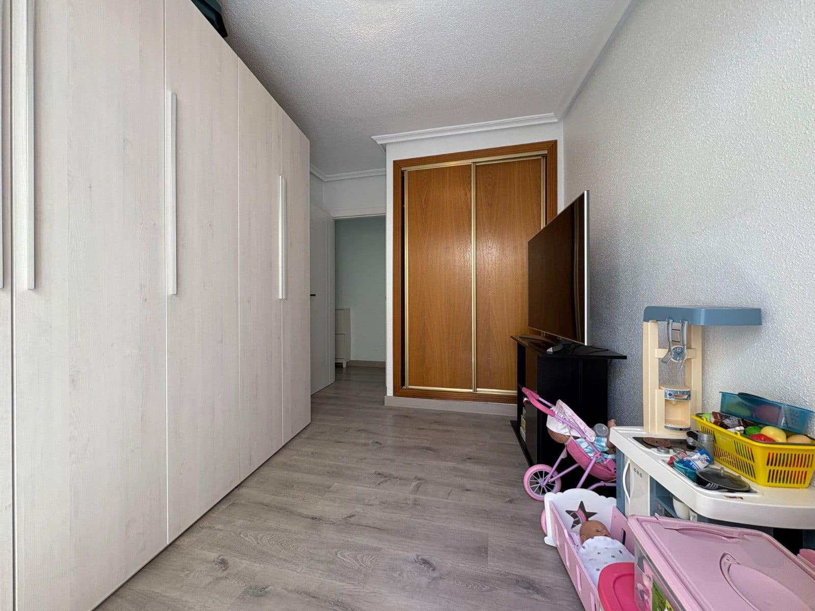 4 soveværelse Lejlighed til salg i Torrevieja - € 209.000 (Ref: 9812390)