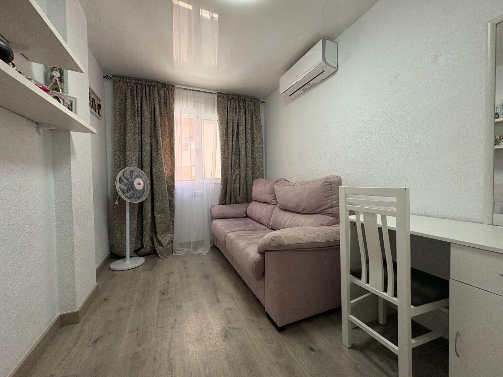 4 soveværelse Lejlighed til salg i Torrevieja - € 209.000 (Ref: 9812390)