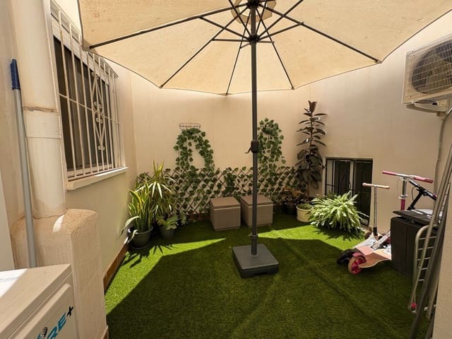 4 soveværelse Lejlighed til salg i Centro, Torrevieja - € 209.000 (Ref: 9812390)