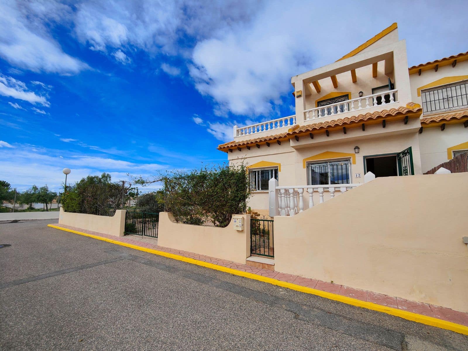 3 sypialnia Dom szeregowy na sprzedaż w Orihuela - 235 000 € (Ref: 9812394)