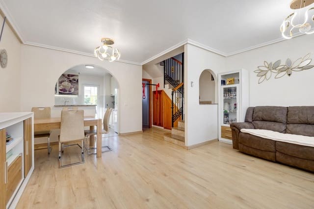 3 camera da letto Villetta a Schiera in vendita in Parque de las Naciones, Torrevieja con piscina - 237.000 € (Rif: 9812395)