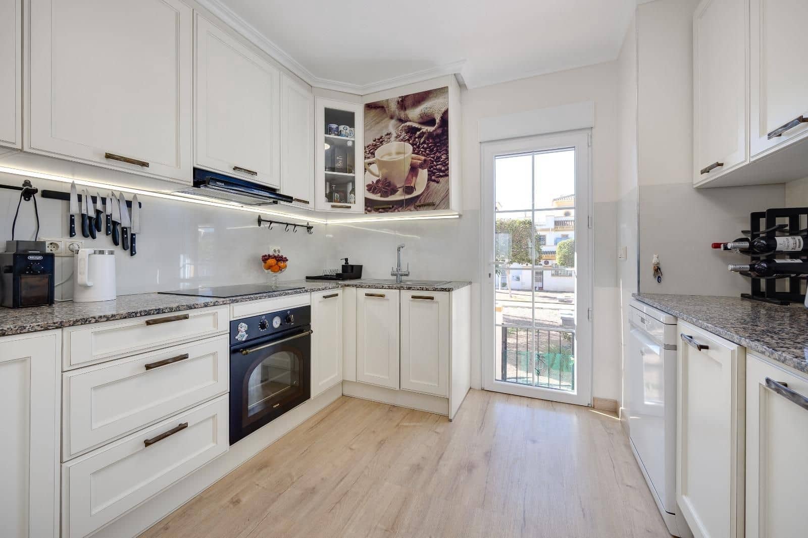 3 camera da letto Villetta a Schiera in vendita in Torrevieja con piscina - 237.000 € (Rif: 9812395)