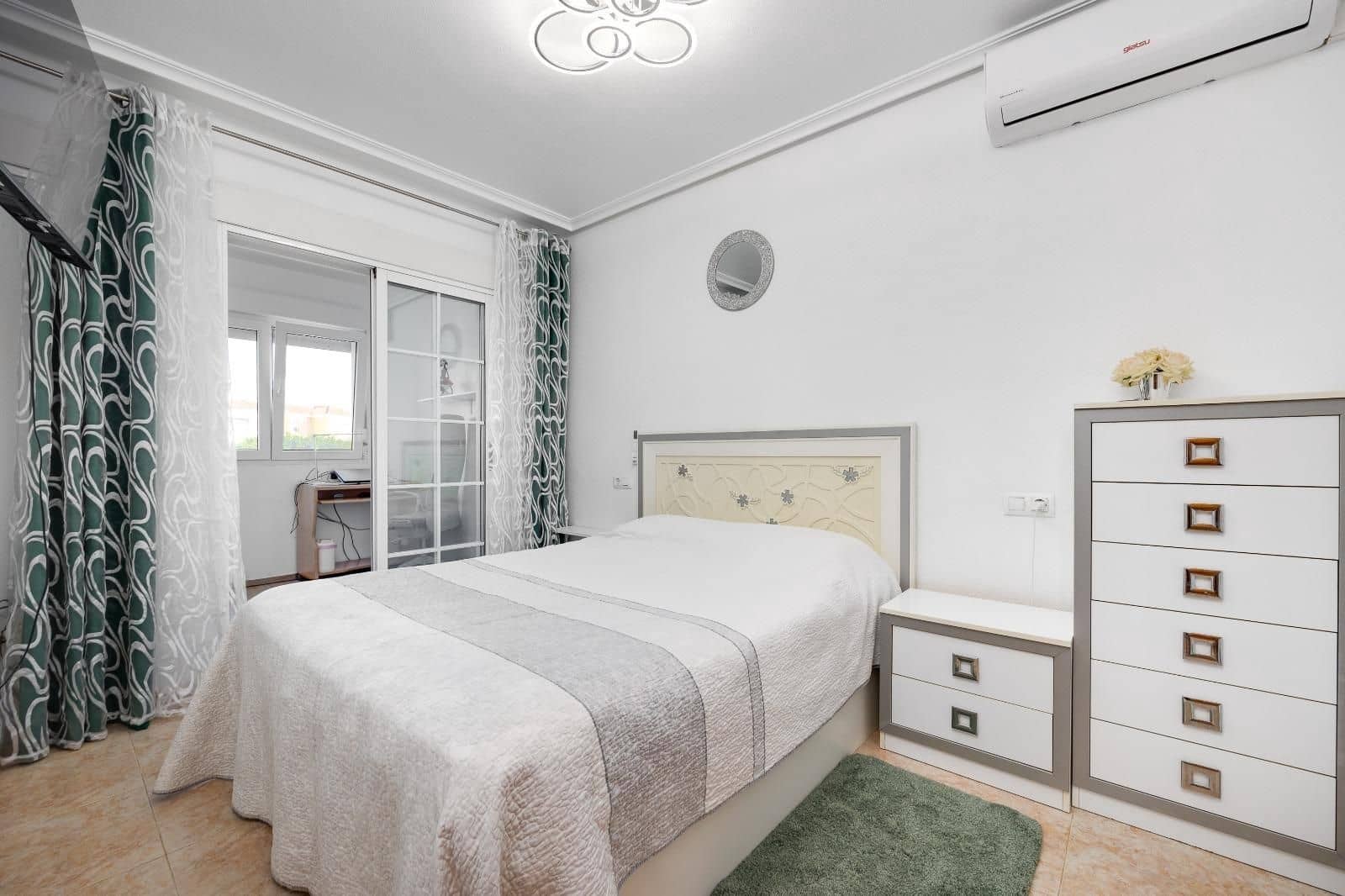 3 camera da letto Villetta a Schiera in vendita in Torrevieja con piscina - 237.000 € (Rif: 9812395)