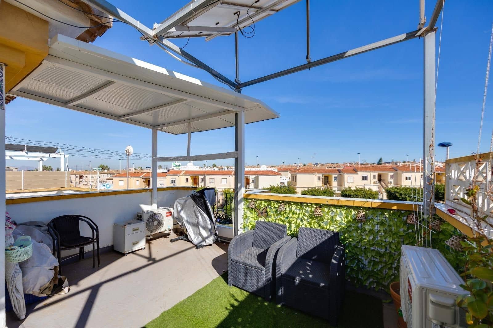 3 camera da letto Villetta a Schiera in vendita in Torrevieja con piscina - 237.000 € (Rif: 9812395)