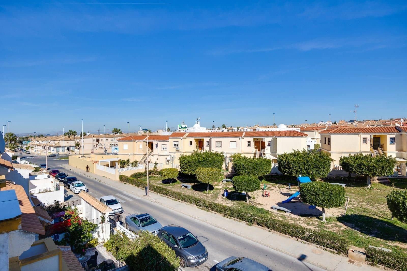 3 camera da letto Villetta a Schiera in vendita in Torrevieja con piscina - 237.000 € (Rif: 9812395)