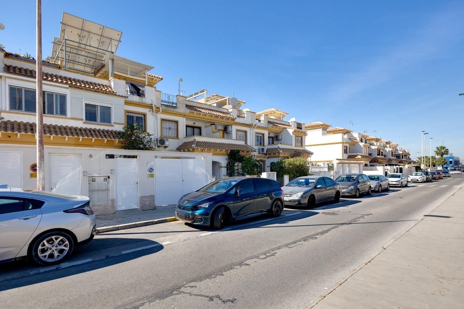 3 camera da letto Villetta a Schiera in vendita in Torrevieja con piscina - 237.000 € (Rif: 9812395)