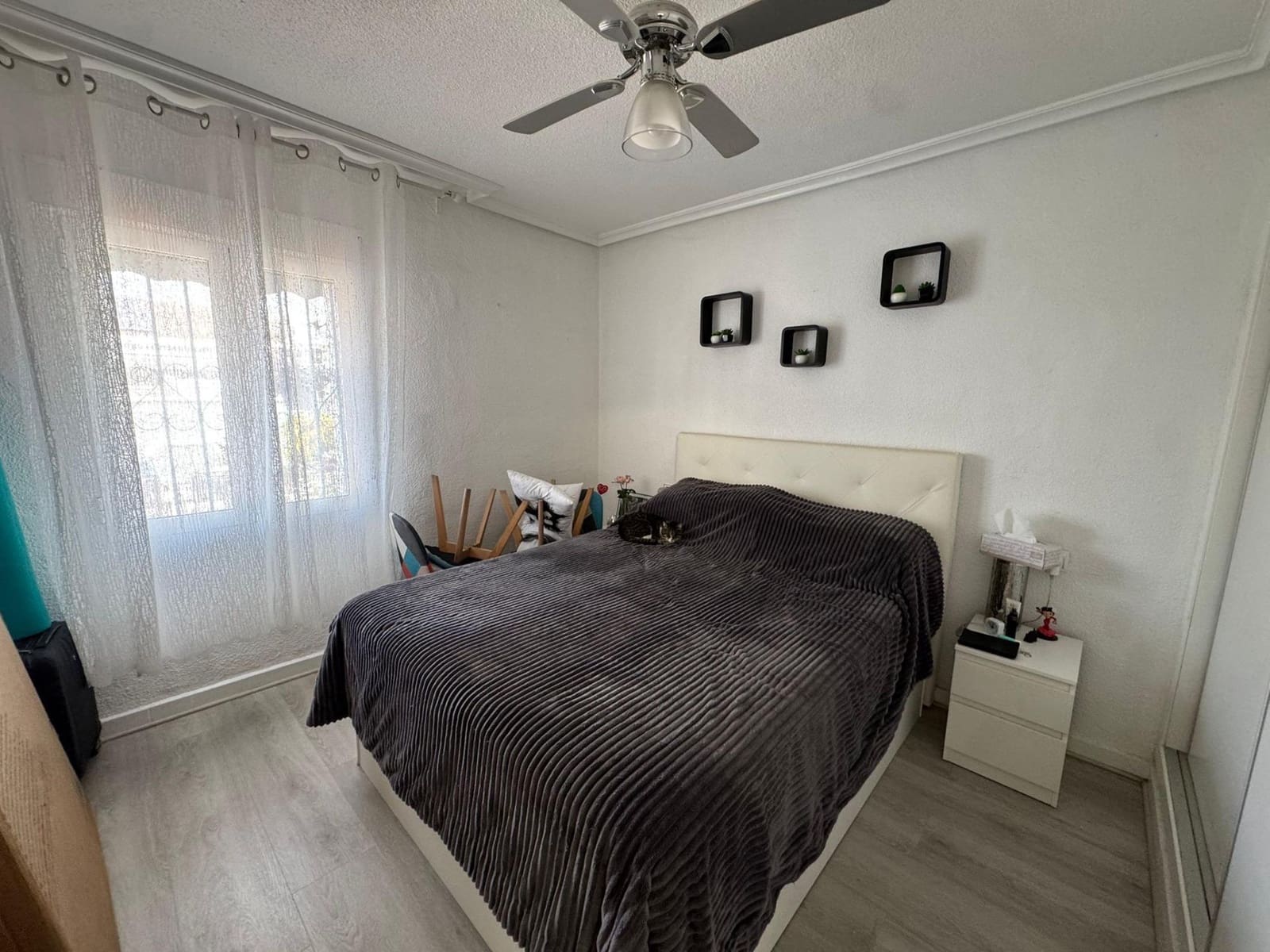 2 slaapkamer Bungalow te koop in Torrevieja - € 129.900 (Ref: 9812402)