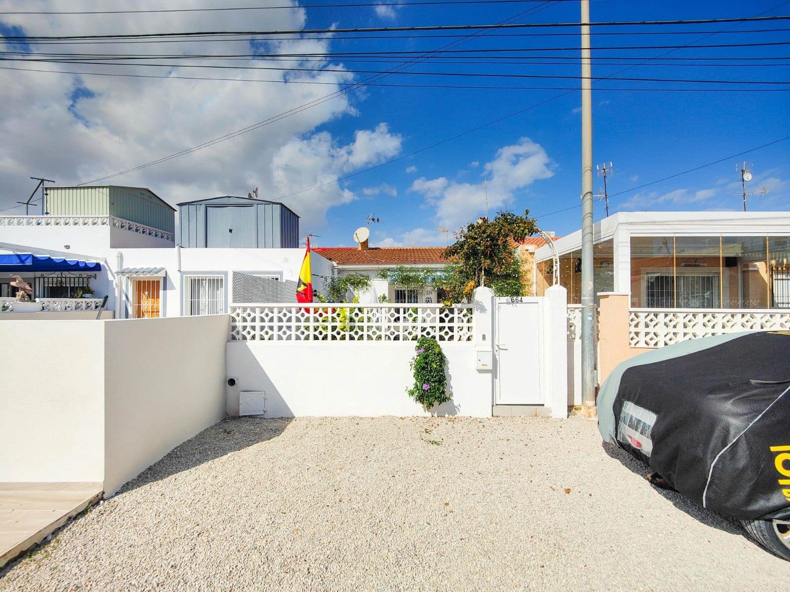 2 slaapkamer Bungalow te koop in Torrevieja - € 129.900 (Ref: 9812408)