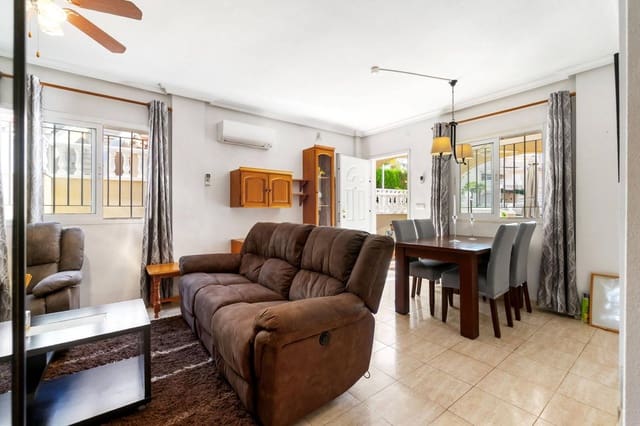 2 slaapkamer Appartement te koop in Punta Prima, Orihuela met zwembad - € 251.900 (Ref: 9813358)